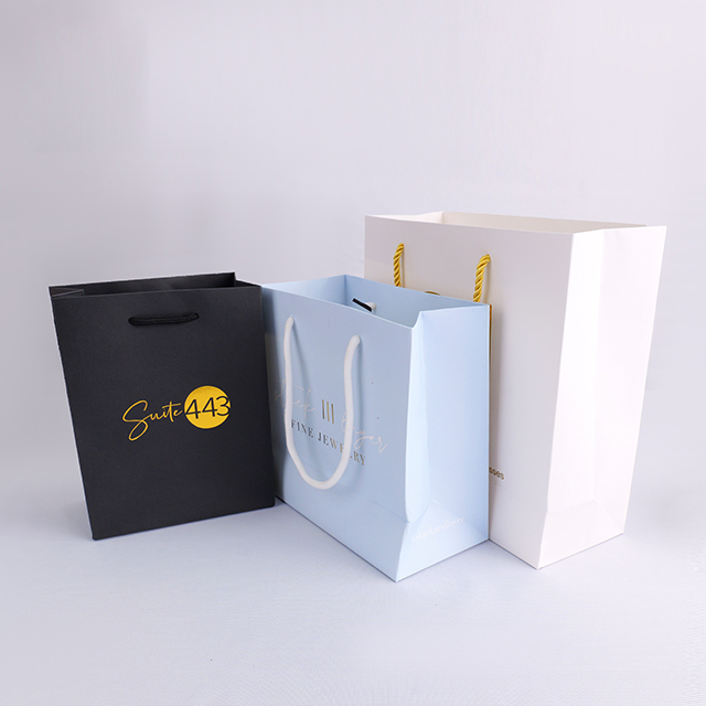 How Are White Card Drawers Revolutionizing the Beauty and Fragrance Industry?